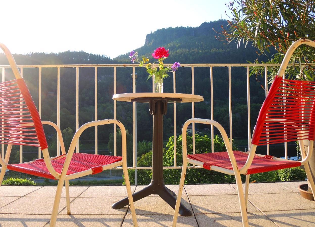 Casa Karp "Belle Etage" Apartment Konigstein an der Elbe Luaran gambar